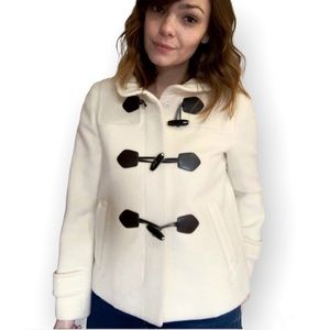 ❄️ NEW White Cozy Coat w/Toggle Buttons & Hood ❄️